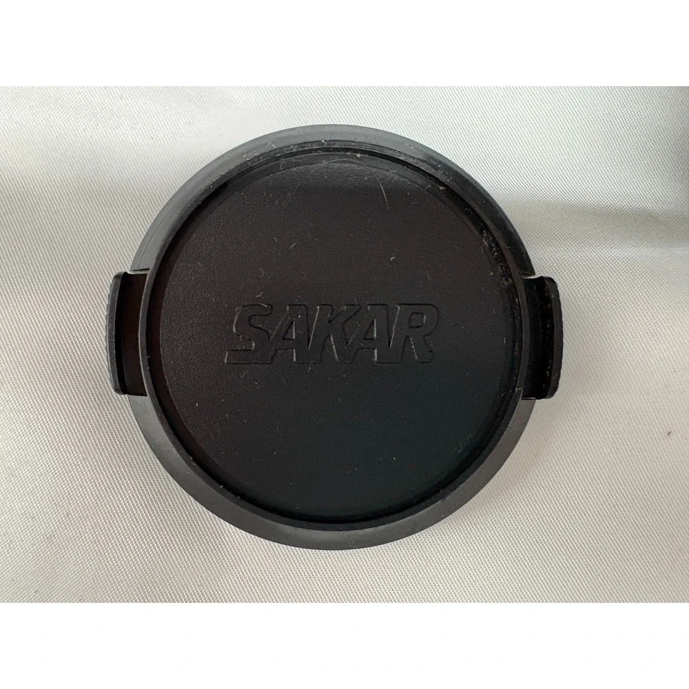 Sakar MC Auto Zoom 80–200mm F4–5.6 Telephoto Lens K Mount With Caps Untested
